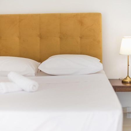 Athens Del Sol Suite Екстериор снимка