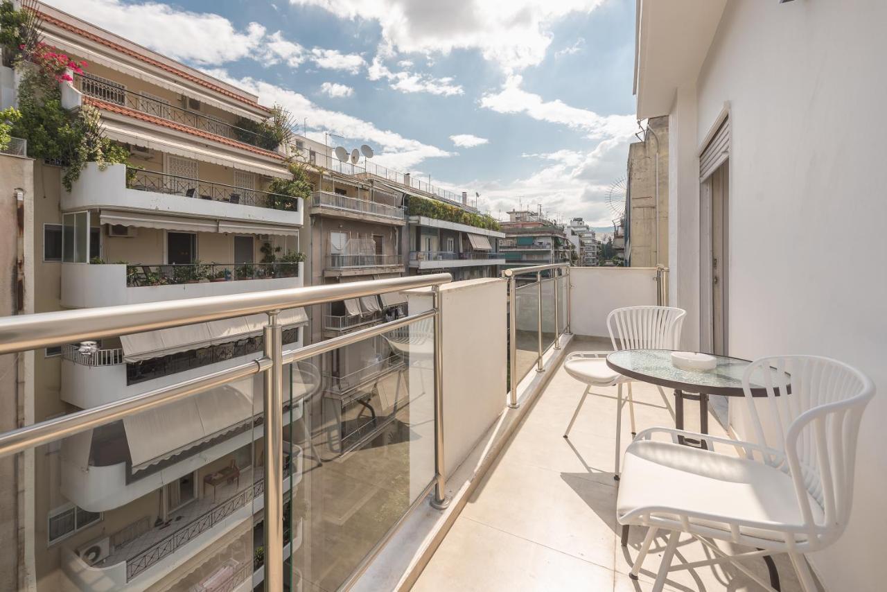 Athens Del Sol Suite Екстериор снимка