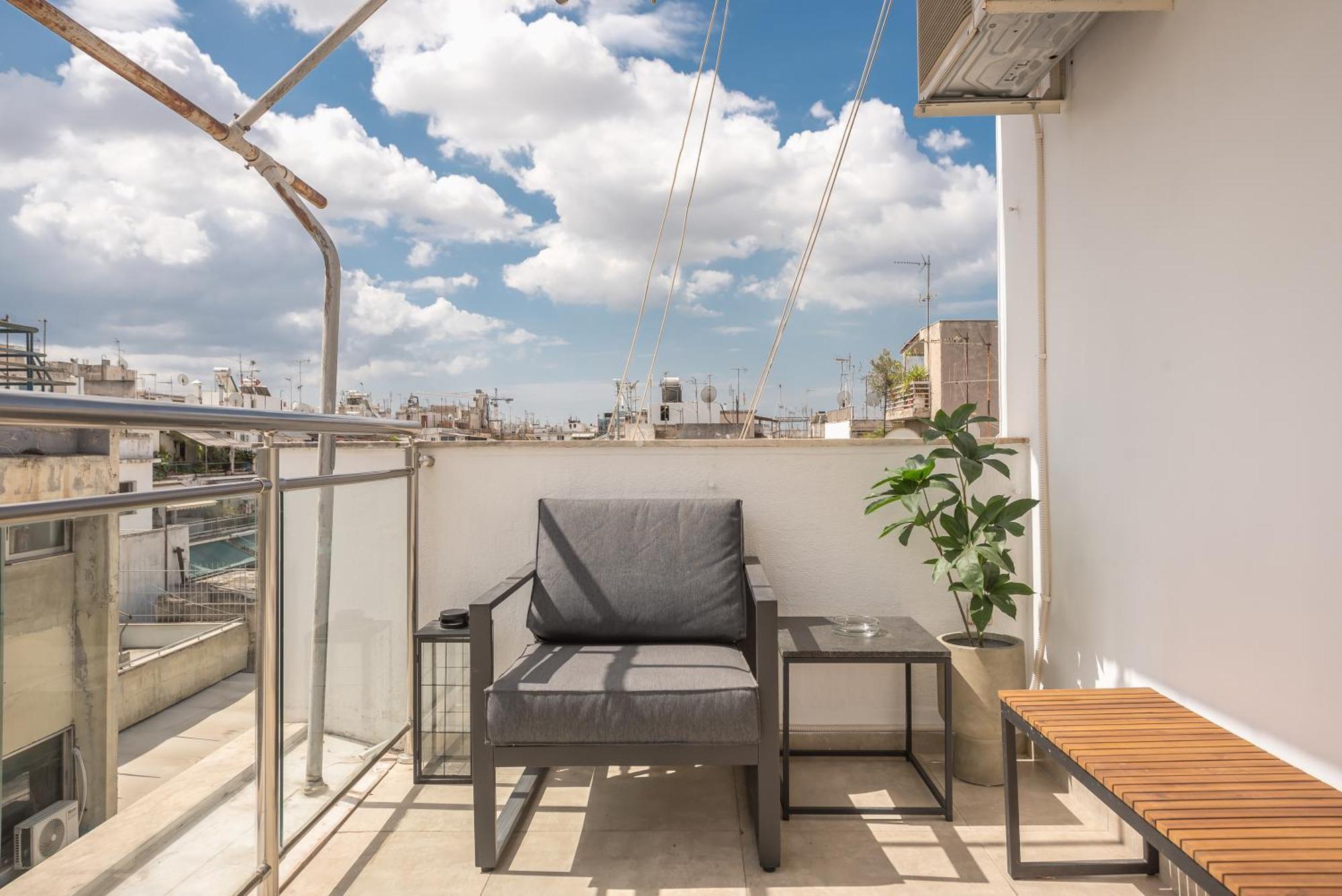 Athens Del Sol Suite Екстериор снимка